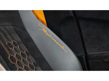 Lamborghini Urus Urus Performante — photo 17