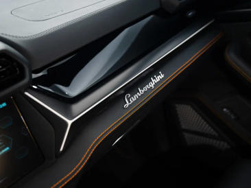 Lamborghini Urus Urus SE — photo 49