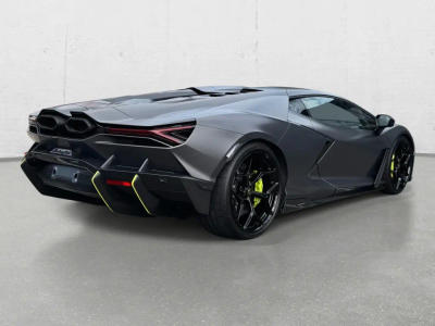 Lamborghini Revuelto Revuelto