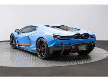 Lamborghini Revuelto Revuelto — photo 11