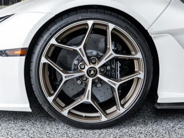 Lamborghini Revuelto Revuelto — photo 8