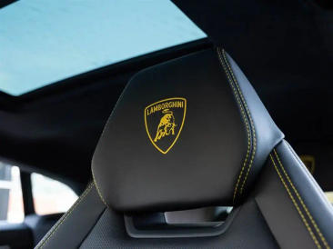 Lamborghini Urus Urus SE — photo 11