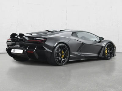 Lamborghini Revuelto Revuelto