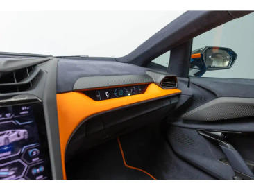 Lamborghini Revuelto Revuelto — photo 30