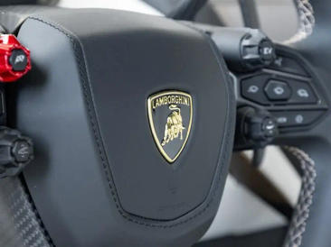 Lamborghini Revuelto Revuelto — photo 12