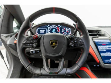 Lamborghini Revuelto Revuelto — photo 15