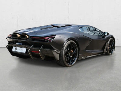 Lamborghini Revuelto Revuelto