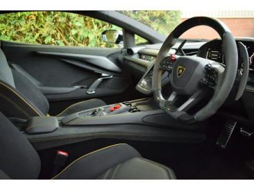 Lamborghini Revuelto Revuelto — photo 16