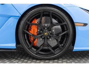 Lamborghini Revuelto Revuelto — photo 38
