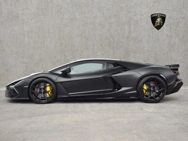 Lamborghini Revuelto Revuelto — photo 20
