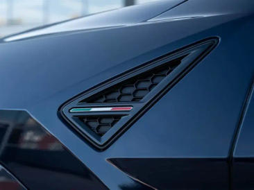 Lamborghini Urus Urus SE — photo 28
