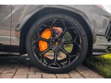 Lamborghini Urus Urus Performante — photo 8