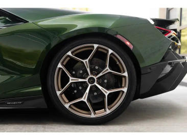 Lamborghini Revuelto Revuelto — photo 21