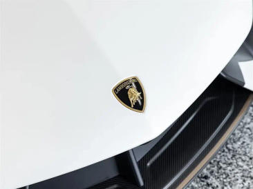 Lamborghini Revuelto Revuelto — photo 39