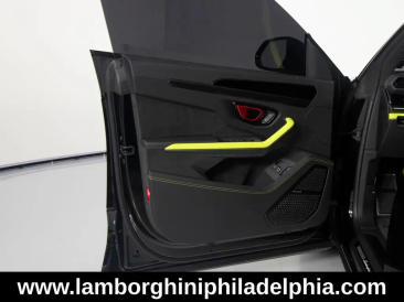 Lamborghini Urus Urus SE — photo 11