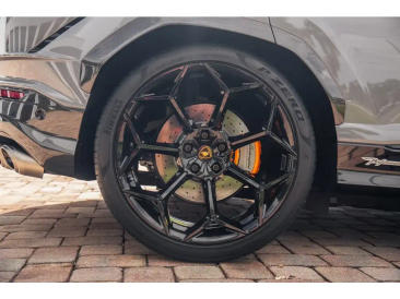 Lamborghini Urus Urus Performante — photo 13