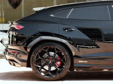 Lamborghini Urus Urus Performante — photo 30