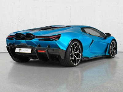 Lamborghini Revuelto Revuelto