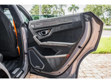 Lamborghini Urus Urus Performante — photo 40