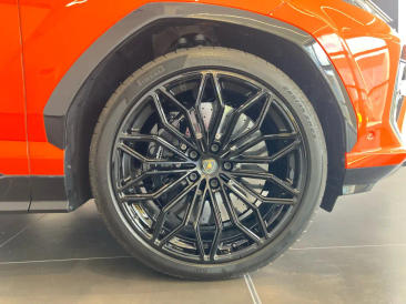 Lamborghini Urus Urus SE — photo 8