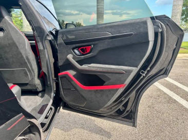 Lamborghini Urus Urus Performante — photo 24