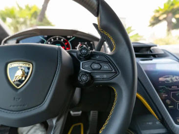 Lamborghini Revuelto Revuelto — photo 11