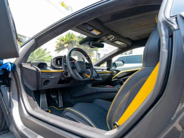 Lamborghini Revuelto Revuelto — photo 16