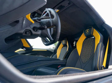 Lamborghini Revuelto Revuelto — photo 17