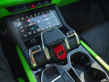 Lamborghini Urus Urus SE — photo 35