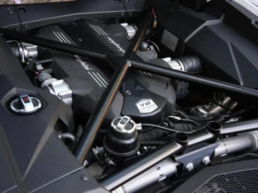Lamborghini Aventador Aventador LP 740-4 S — photo 21