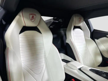 Lamborghini Revuelto Revuelto — photo 16