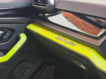 Lamborghini Urus Urus SE — photo 17