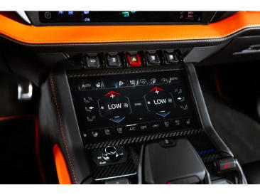 Lamborghini Urus Urus SE — photo 30