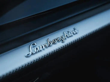 Lamborghini Urus Urus SE — photo 33