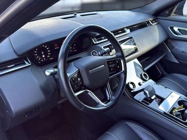 Land Rover Range Rover Velar P400e S — photo 8
