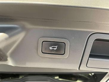 Land Rover Range Rover Velar Mhev R-Dynamic SE 4wd 204cv Auto — photo 11