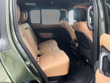 Land Rover Defender 110 P300e X-Dynamic HSE AHK ACC HUD Vert — photo 5