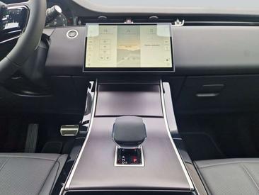 Land Rover Range Rover Evoque P270e Dynamic SE — photo 15