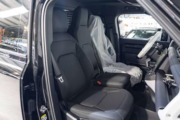 Land Rover Defender 110 HARDTOP S D250 — photo 10