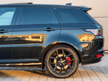 Land Rover Range Rover Sport SVR — photo 13