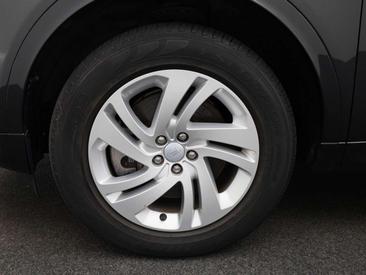 Land Rover Discovery Sport P300e PHEV AWD Auto R-Dynamic S — photo 15