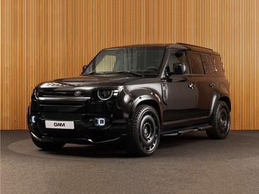 Land Rover Defender 110 X-Dynamic HSE HERITAGE 2.0 P300e — photo 1