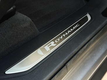 Land Rover Range Rover Velar 2.0D I4 MHEV R-Dynamic S 4WD Aut. 204 R-Dynamic S — photo 16