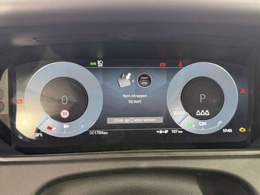 Land Rover Range Rover Velar 2.0 P400e R-Dynamic HSE / Plug-In Hybrid — photo 11