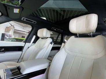 Land Rover Range Rover D350 — photo 18