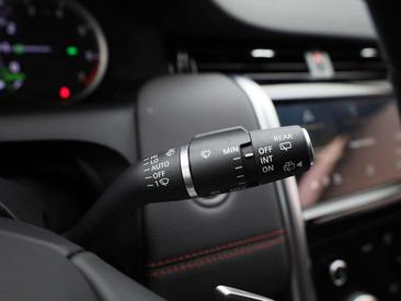 Land Rover Discovery Sport P300e PHEV AWD Auto R-Dynamic S — photo 22
