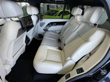 Land Rover Range Rover D350 — photo 21