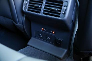 Land Rover Range Rover Velar P400e Dynamic SE I Pano I ACC I 5 Jaar Fab — photo 21