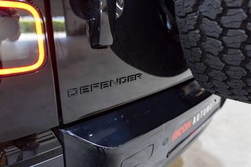 Land Rover Defender 110 HARDTOP S D250 — photo 23