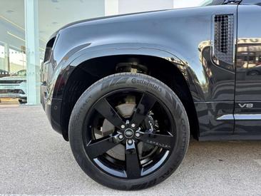 Land Rover Defender 90 Noir 5.0 V8 AWD Aut. — photo 9